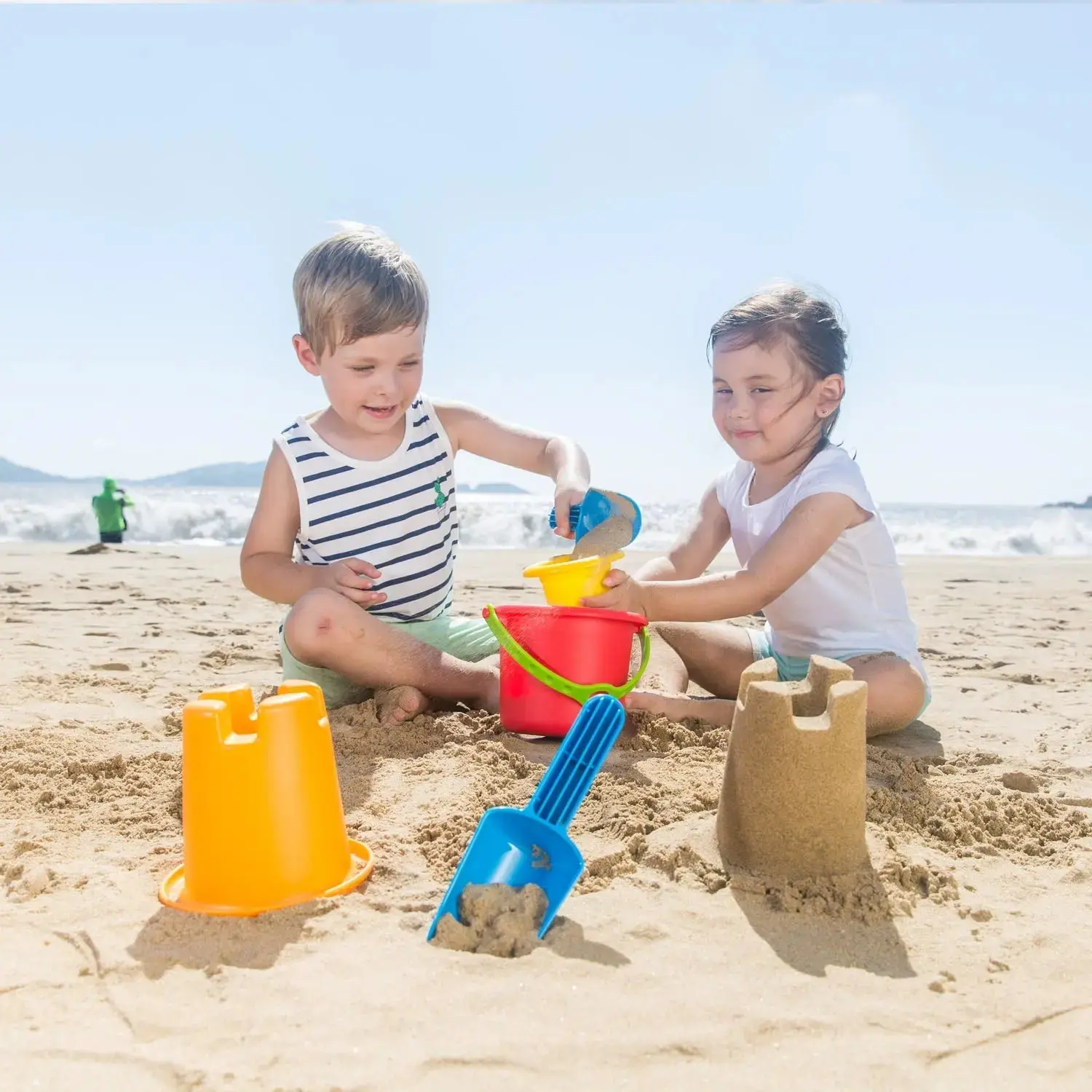 Hape 5-in-1 Beach Set - Image 4