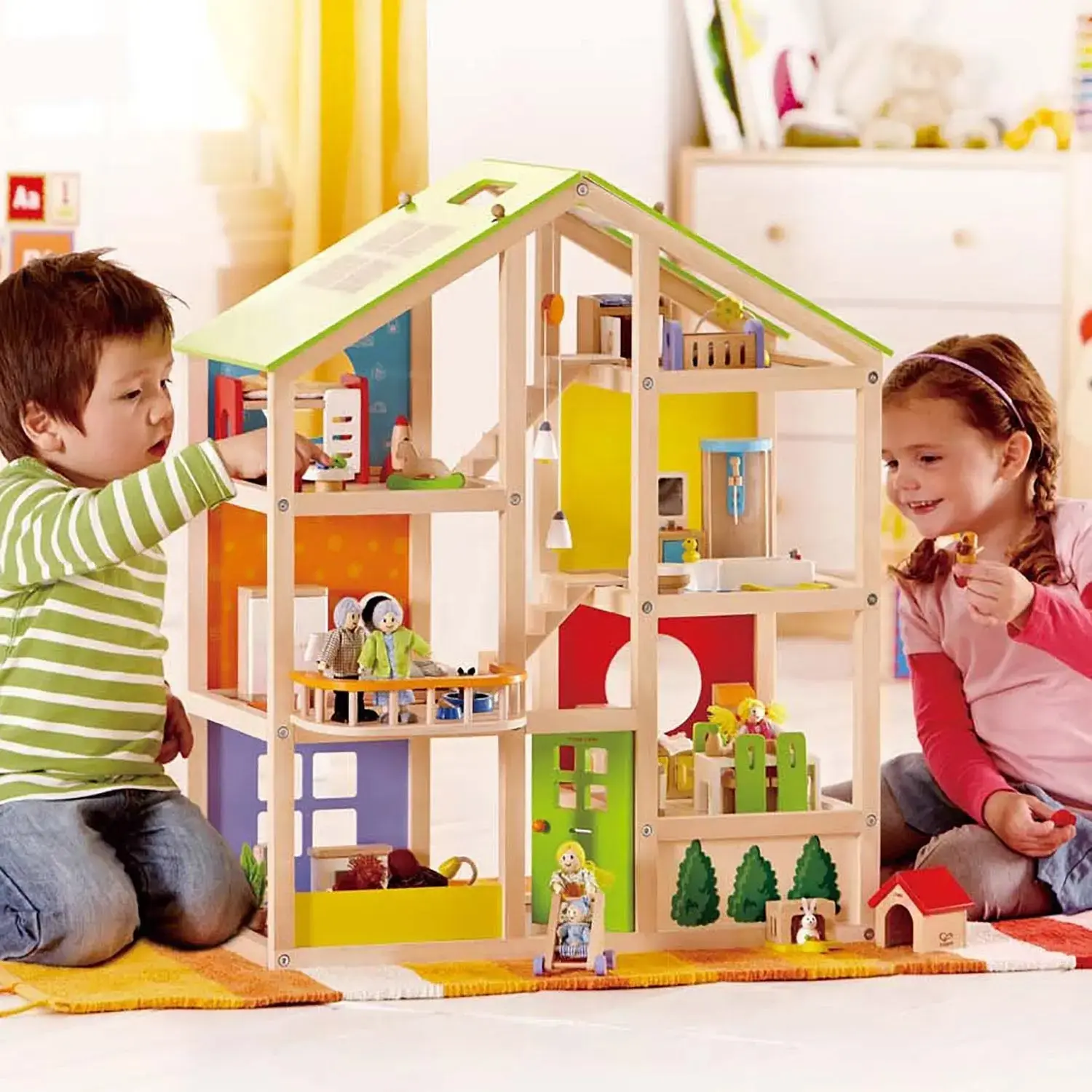 Hape All Seasons Kids Wooden Dollhouse - Image 3