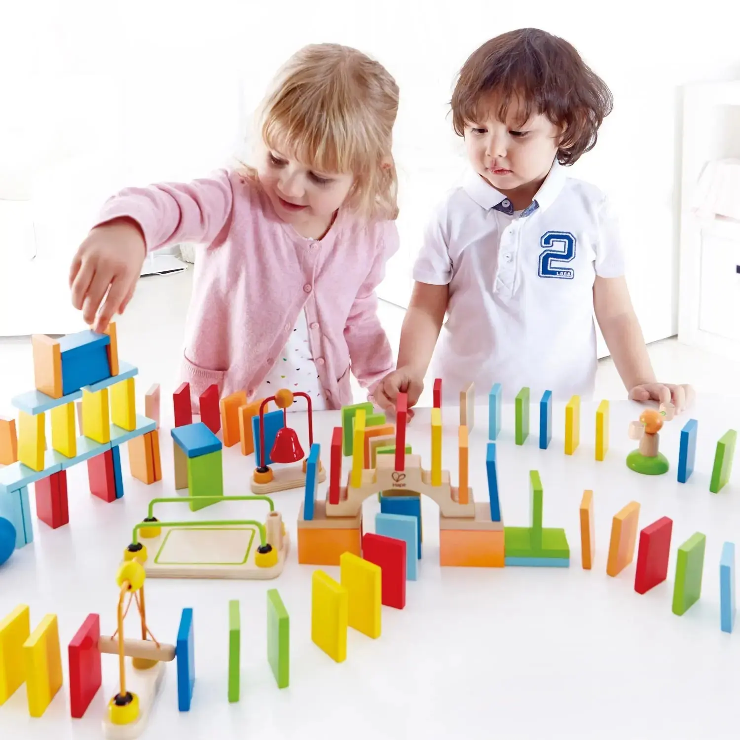 Hape Wooden Dynamo Dominoes - Image 2