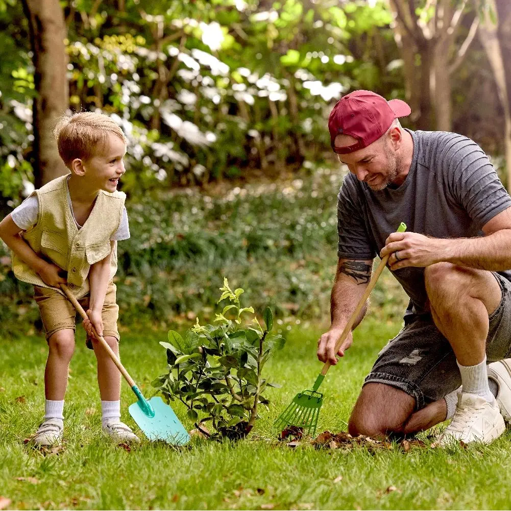 Hape Garden Spade - Image 2