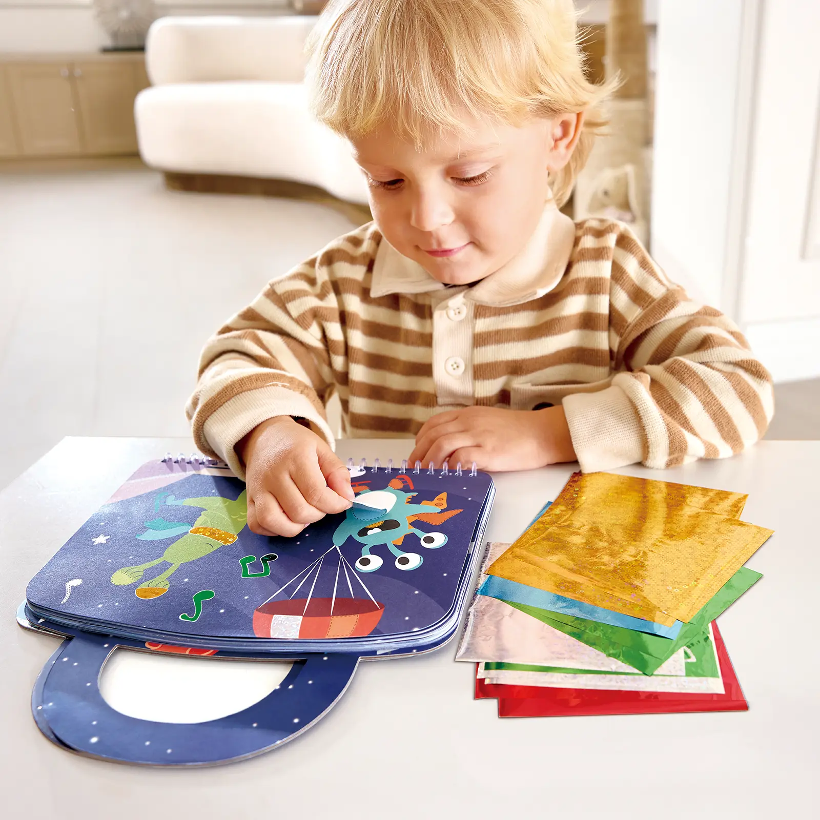 Hape Intergalactic Travel Foil Art Kit - Image 9
