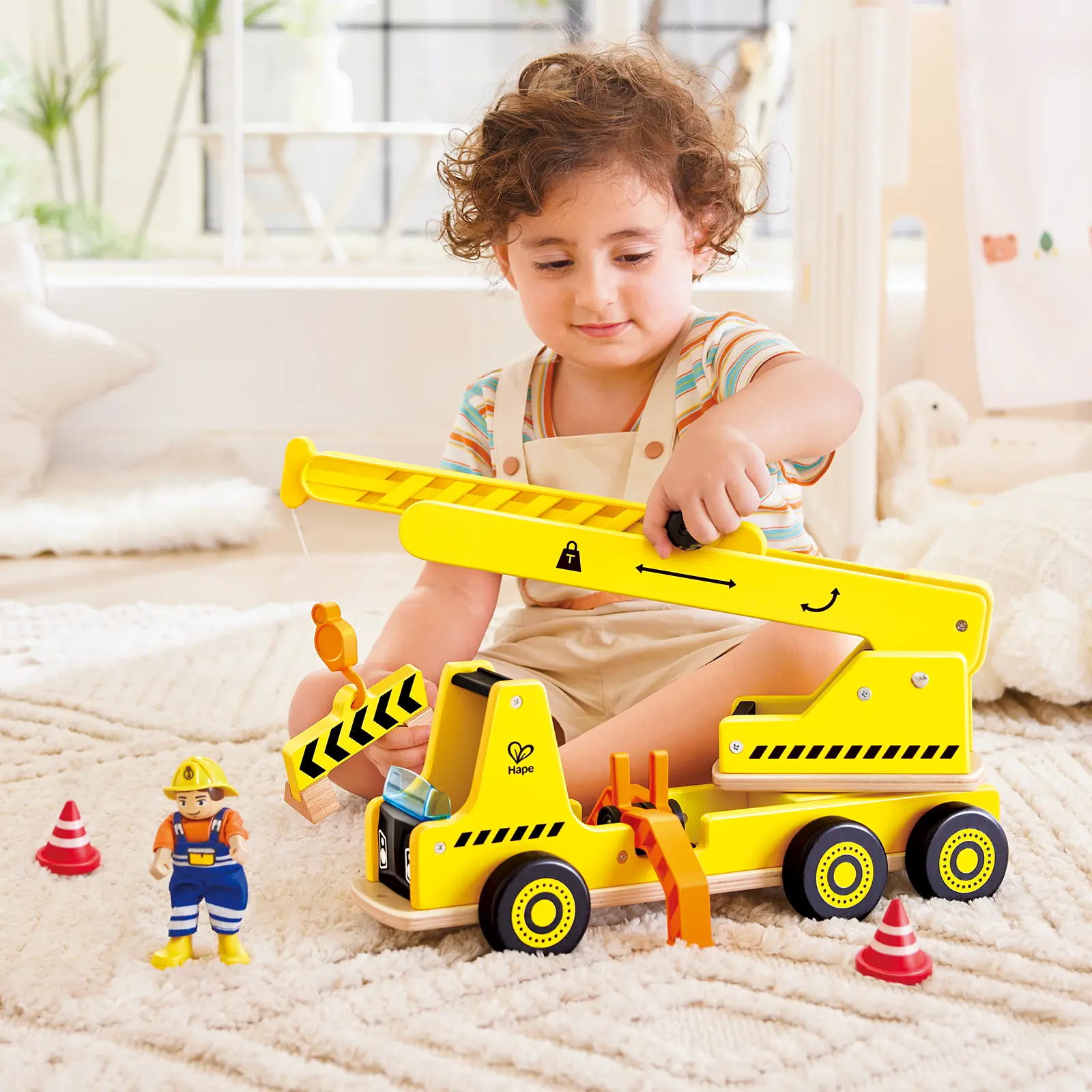 Hape Mobile Crane & Construction Set - Image 7