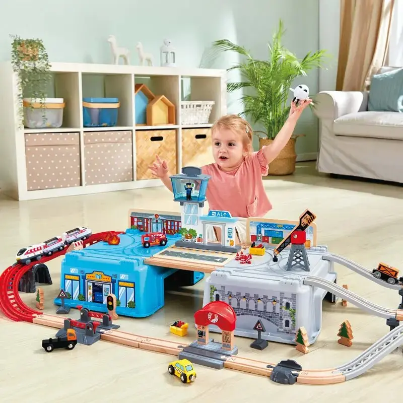 Hape Super Cityscape Transport Bucket Set - Image 5