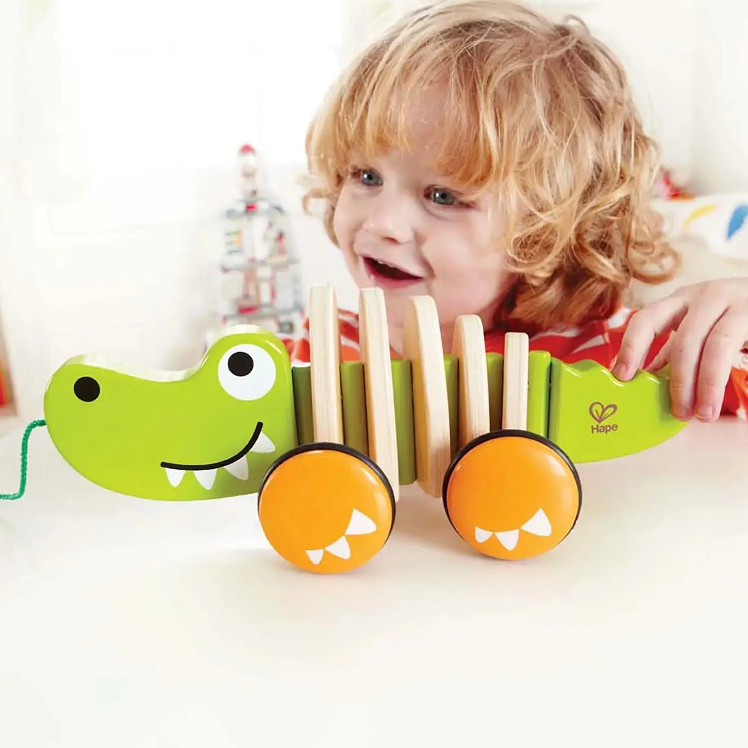 Hape Walk-A-Long Croc - Image 3